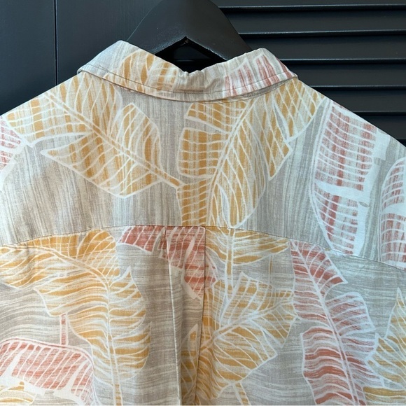 Cooke Street Honolulu Reverse Print Short Sleeve Button Down Shirt, Size 3XL - Picture 13 of 16